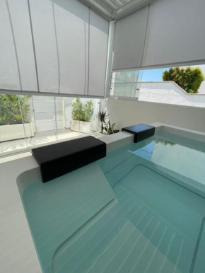 MOMA HOUSE